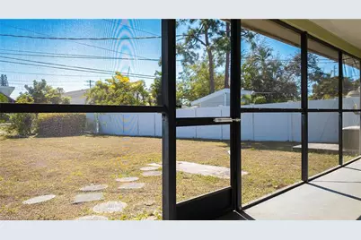 814 109th Ave N, Naples, FL 34108 - Photo 27