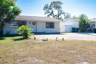 814 109th Ave N, Naples, FL 34108 - Photo 31