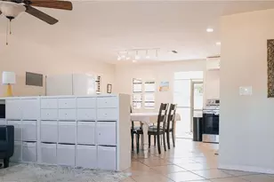 814 109th Ave N, Naples, FL 34108 - Photo 3