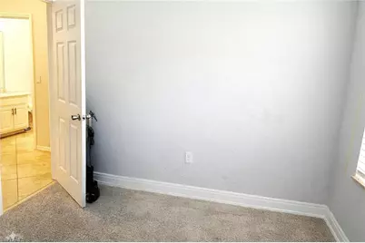 701 Arundel Cir, Fort Myers, FL 33913 - Photo 11