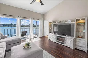 541 Windsor Sq, Naples, FL 34104 - Photo 13