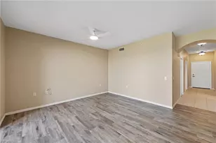 10460 Washingtonia Palm Way, Fort Myers, FL 33966 - Photo 9