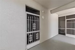 10460 Washingtonia Palm Way, Fort Myers, FL 33966 - Photo 5