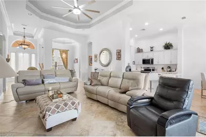 8095 Piedmont Dr, Naples, FL 34104 - Photo 13