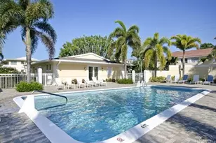 582 Broad Ave S, Naples, FL 34102 - Photo 15