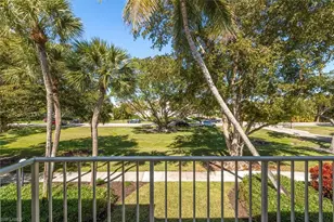 582 Broad Ave S, Naples, FL 34102 - Photo 21