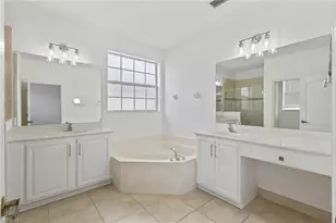 7051 Ambrosia Ln, Naples, FL 34119 - Photo 5