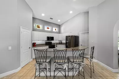 297 Sawgrass Ct, Naples, FL 34110 - Photo 13