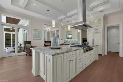 2250 Crayton Rd, Naples, FL 34103 - Photo 23