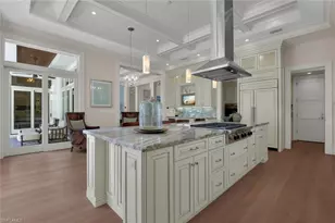 2250 Crayton Rd, Naples, FL 34103 - Photo 23