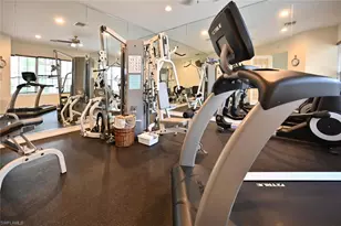 4722 Stratford Ct, Naples, FL 34105 - Photo 27