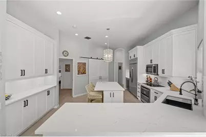 985 Spanish Moss Trl, Naples, FL 34108 - Photo 15