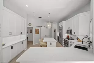 985 Spanish Moss Trail, Naples, FL 34108 - Photo 15