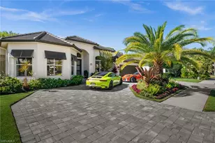 985 Spanish Moss Trail, Naples, FL 34108 - Photo 43