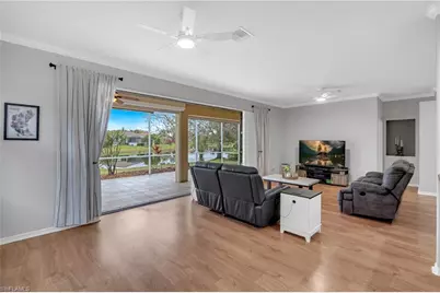 11239 Lakeland Cir, Fort Myers, FL 33913 - Photo 9