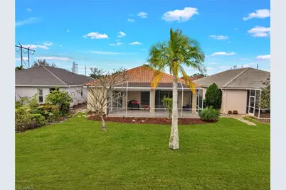 11239 Lakeland Cir, Fort Myers, FL 33913 - Photo 25