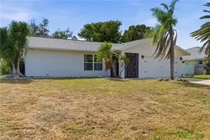 428 SW 33rd Terrace, Cape Coral, FL 33914 - Photo 3