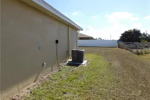 9026 Maywood Cir N, Labelle, FL 33935 - Photo 23