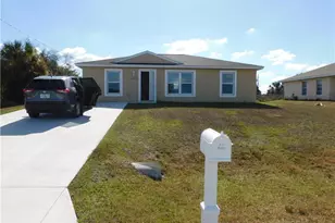 9026 Maywood Cir N, Labelle, FL 33935 - Photo 3