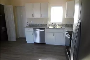 9026 Maywood Cir N, Labelle, FL 33935 - Photo 9