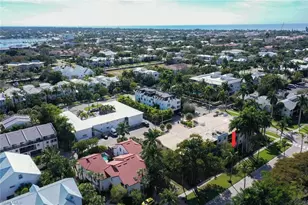 900 8th Ave S, Naples, FL 34102 - Photo 21