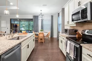 16242 Aberdeen Wy, Naples, FL 34110 - Photo 11