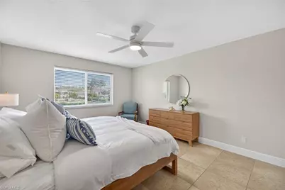 1550 Gulf Shore Blvd N #E6, Naples, FL 34102 - Photo 13