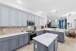 8207 Potomac Ln, Naples, FL 34104 - Photo 9