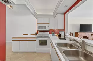 816 W Elkcam Cir, Marco Island, FL 34145 - Photo 9