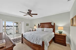 816 W Elkcam Cir, Marco Island, FL 34145 - Photo 23