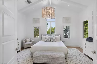 1021 6th St S, Naples, FL 34102 - Photo 19