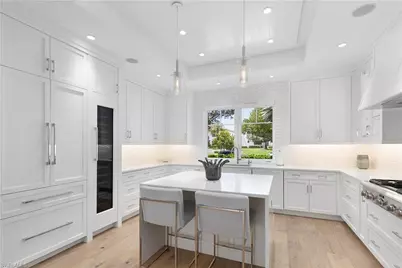 1021 6th St S, Naples, FL 34102 - Photo 13