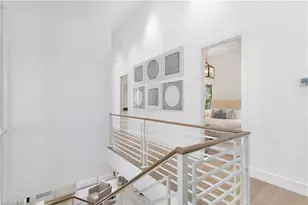 1021 6th St S, Naples, FL 34102 - Photo 17