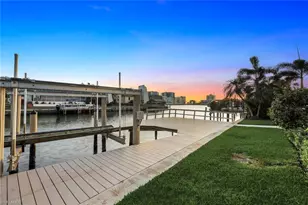 464 Oak Ave, Naples, FL 34108 - Photo 23