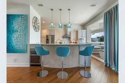 464 Oak Ave, Naples, FL 34108 - Photo 5