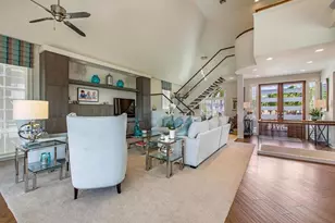 464 Oak Ave, Naples, FL 34108 - Photo 3