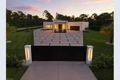 1388 Everglades Blvd N, Naples, FL 34120 - Photo 1