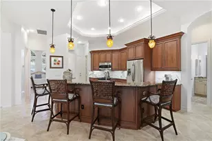 430 Saddlebrook Ln, Naples, FL 34110 - Photo 7