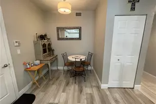 1130 Partridge Cir, Naples, FL 34104 - Photo 7