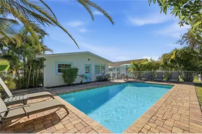 559 105th Ave N, Naples, FL 34108 - Photo 5