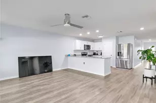 643 Tropicana Pkwy E, Cape Coral, FL 33909 - Photo 11