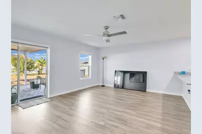 643 Tropicana Pkwy E, Cape Coral, FL 33909 - Photo 15