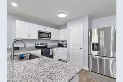 643 Tropicana Pkwy E, Cape Coral, FL 33909 - Photo 9