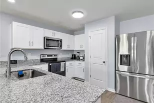 643 Tropicana Pkwy E, Cape Coral, FL 33909 - Photo 9