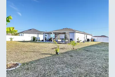 643 Tropicana Pkwy E, Cape Coral, FL 33909 - Photo 27