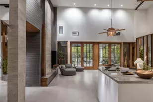 3600 Heritage Ln, Fort Myers, FL 33908 - Photo 9