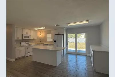 1315 NE Pine Island Ln, Cape Coral, FL 33909 - Photo 9