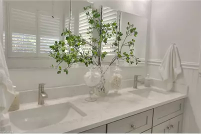 114 Amblewood Ln #9-903, Naples, FL 34105 - Photo 9