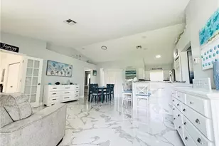 1221 Granada Blvd, Naples, FL 34103 - Photo 3