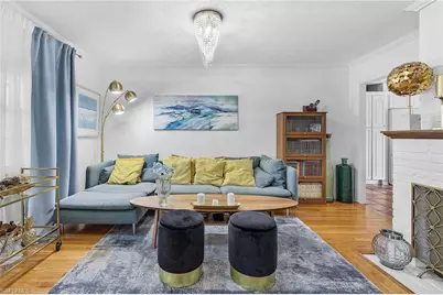 27553 Playa Del Rey Ln, Bonita Springs, FL 34135 - Photo 5